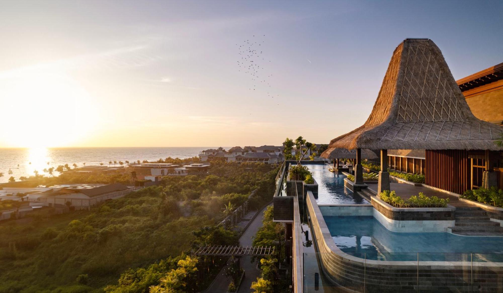 Holiday Inn Resort Bali Canggu By Ihg Exterior photo