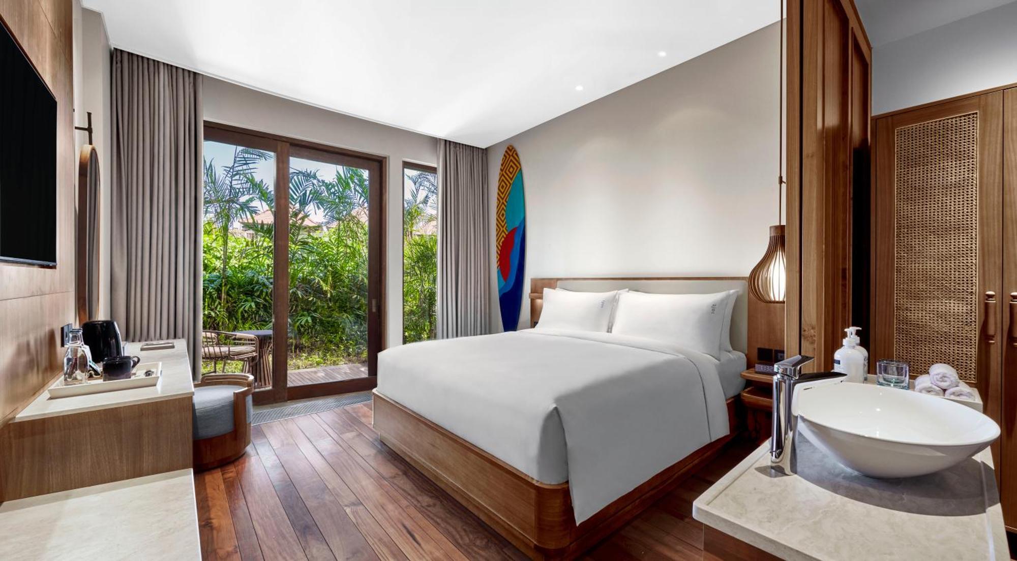 Holiday Inn Resort Bali Canggu By Ihg Exterior photo