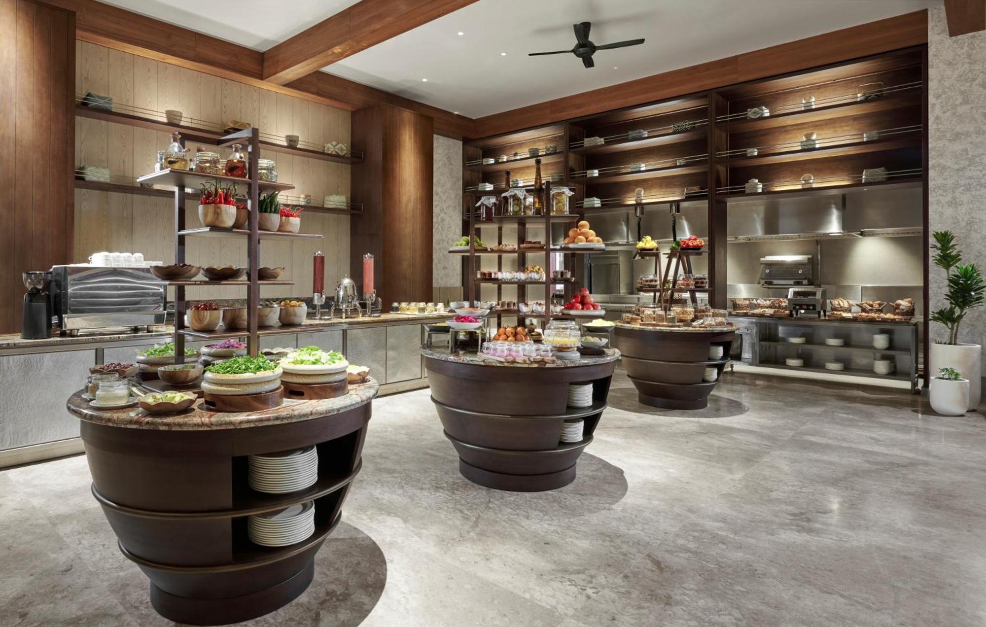 Holiday Inn Resort Bali Canggu By Ihg Exterior photo